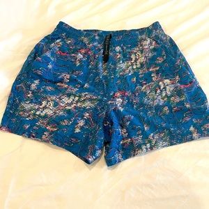Lululemon Pace Breaker linerless short 5”- size M